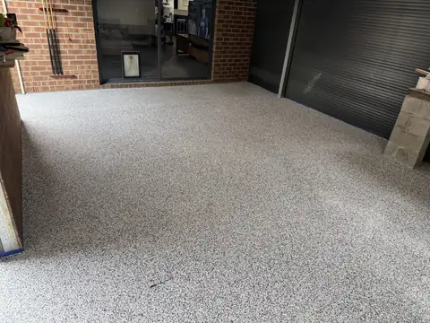 Flake epoxy garage, brick home, Melbourne