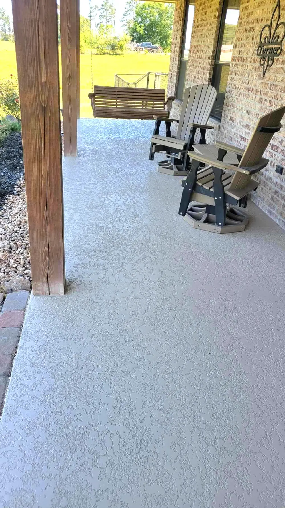 Resurfaced porch in light grey spray texture, finish reference